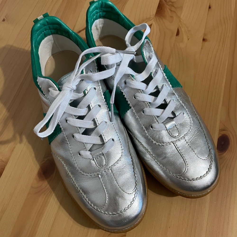 NWT Boden Retro Erin Tennis Trainer Sneakers Silver Green Leather Suede EU 39 - Picture 4 of 17